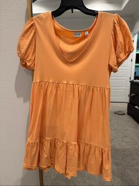 Sun-deh Peach Tiered Puff Sleeve Tunic